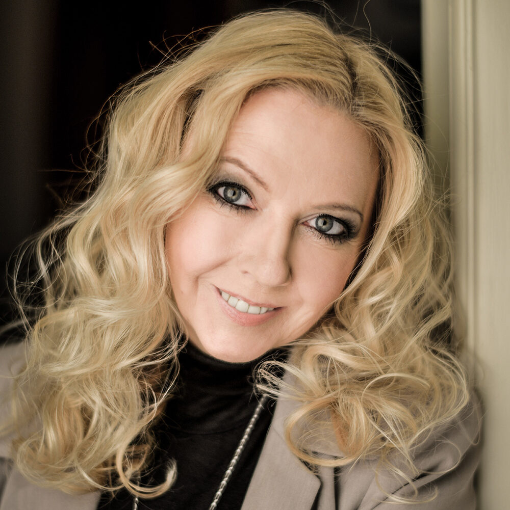 Portrait von Liebeskummer-Coach Daniela van Santen.